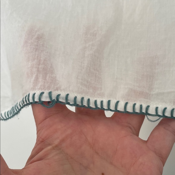 Sundance White Cotton Blouse with Teal Embroidery size Large - Picture 6 of 6